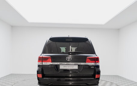 Toyota Land Cruiser 200, 2018 год, 6 870 000 рублей, 6 фотография