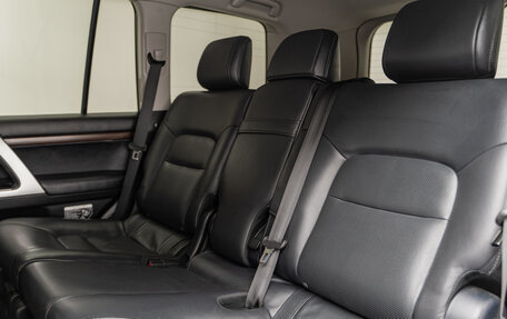 Toyota Land Cruiser 200, 2018 год, 6 870 000 рублей, 20 фотография