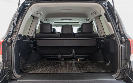 Toyota Land Cruiser 200, 2018 год, 6 870 000 рублей, 21 фотография