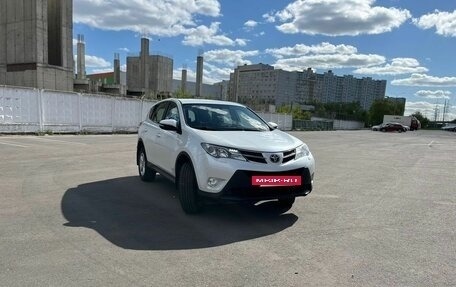 Toyota RAV4, 2013 год, 1 680 000 рублей, 2 фотография