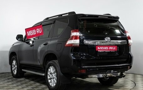 Toyota Land Cruiser Prado 150 рестайлинг 2, 2014 год, 3 099 585 рублей, 7 фотография