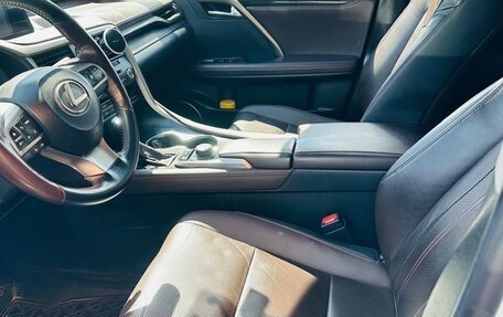Lexus RX IV рестайлинг, 2017 год, 3 450 000 рублей, 5 фотография