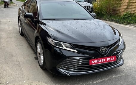 Toyota Camry, 2019 год, 3 160 000 рублей, 3 фотография