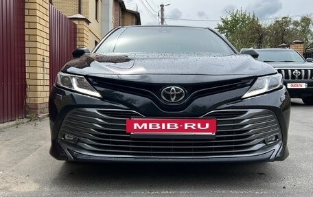 Toyota Camry, 2019 год, 3 160 000 рублей, 7 фотография