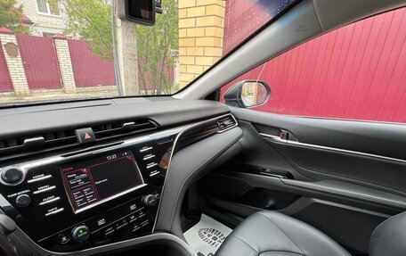 Toyota Camry, 2019 год, 3 160 000 рублей, 18 фотография