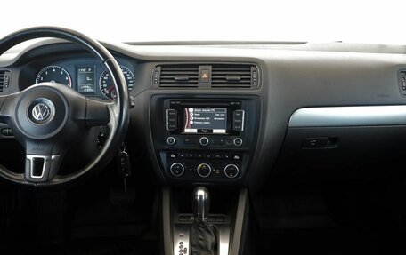 Volkswagen Jetta VI, 2012 год, 1 050 000 рублей, 5 фотография
