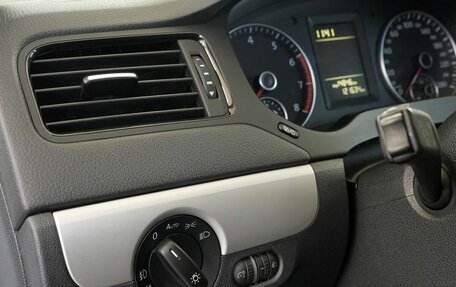 Volkswagen Jetta VI, 2012 год, 1 050 000 рублей, 10 фотография