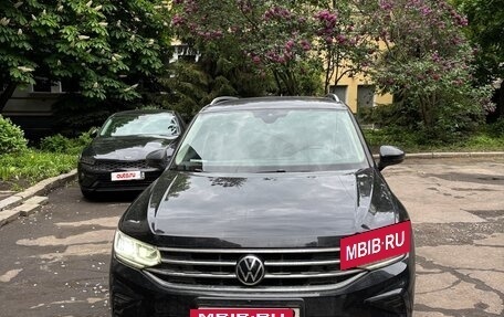 Volkswagen Tiguan II, 2021 год, 3 450 000 рублей, 2 фотография