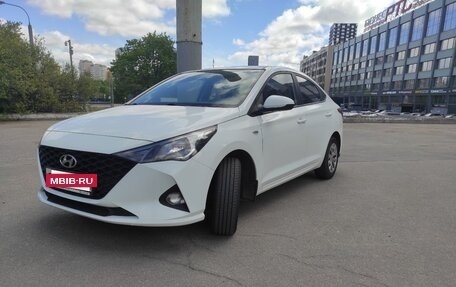 Hyundai Solaris II рестайлинг, 2020 год, 1 750 000 рублей, 5 фотография