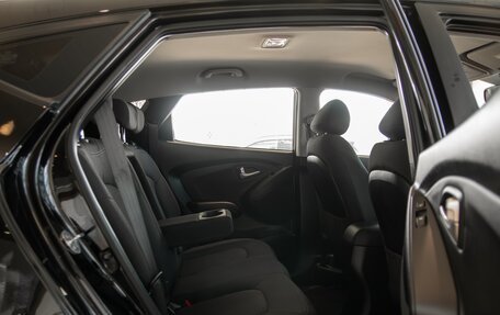 Hyundai ix35 I рестайлинг, 2013 год, 995 000 рублей, 18 фотография