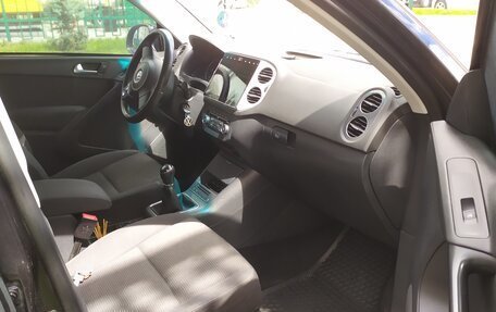 Volkswagen Tiguan I, 2012 год, 996 000 рублей, 6 фотография
