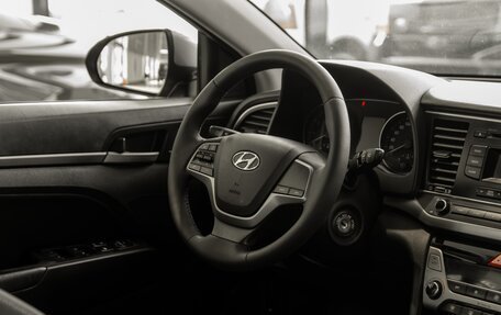 Hyundai Elantra VI рестайлинг, 2016 год, 1 155 000 рублей, 12 фотография
