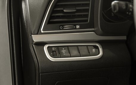 Hyundai Elantra VI рестайлинг, 2016 год, 1 155 000 рублей, 10 фотография