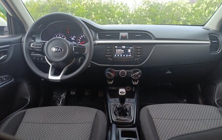 KIA Rio IV, 2017 год, 890 000 рублей, 5 фотография