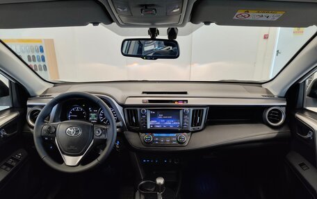 Toyota RAV4, 2017 год, 2 140 000 рублей, 7 фотография