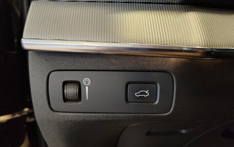 Volvo XC90 II рестайлинг, 2016 год, 2 530 000 рублей, 10 фотография