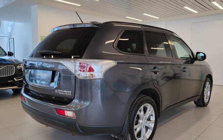 Mitsubishi Outlander III рестайлинг 3, 2013 год, 1 319 000 рублей, 2 фотография