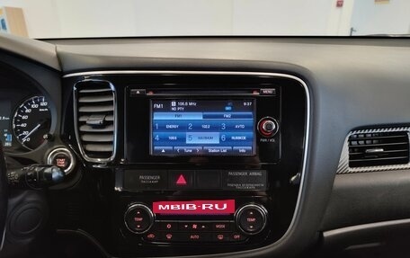 Mitsubishi Outlander III рестайлинг 3, 2013 год, 1 319 000 рублей, 8 фотография