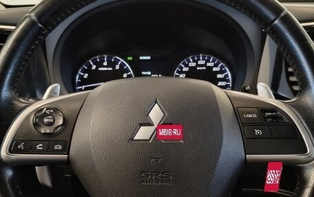 Mitsubishi Outlander III рестайлинг 3, 2013 год, 1 319 000 рублей, 15 фотография