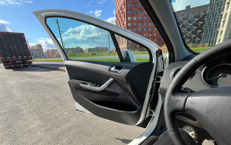 Peugeot 408 I рестайлинг, 2013 год, 720 000 рублей, 27 фотография