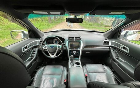 Ford Explorer VI, 2013 год, 2 300 000 рублей, 10 фотография