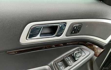 Ford Explorer VI, 2013 год, 2 300 000 рублей, 12 фотография