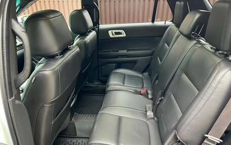 Ford Explorer VI, 2013 год, 2 300 000 рублей, 14 фотография