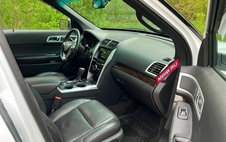 Ford Explorer VI, 2013 год, 2 300 000 рублей, 13 фотография