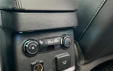 Ford Explorer VI, 2013 год, 2 300 000 рублей, 15 фотография