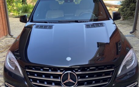 Mercedes-Benz M-Класс, 2013 год, 2 899 000 рублей, 2 фотография