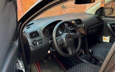 Volkswagen Polo VI (EU Market), 2012 год, 750 000 рублей, 4 фотография