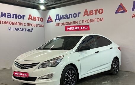 Hyundai Solaris II рестайлинг, 2015 год, 730 000 рублей, 1 фотография