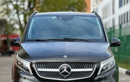 Mercedes-Benz V-Класс, 2017 год, 5 250 000 рублей, 1 фотография