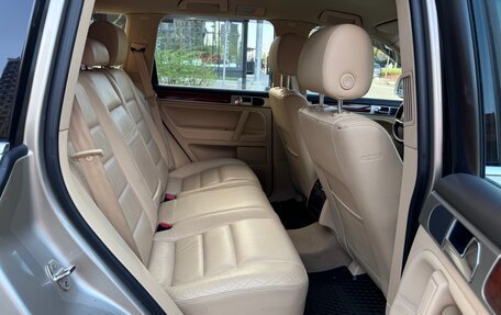 Volkswagen Touareg III, 2006 год, 980 000 рублей, 27 фотография