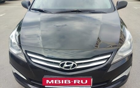 Hyundai Solaris II рестайлинг, 2015 год, 750 000 рублей, 3 фотография
