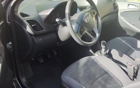 Hyundai Solaris II рестайлинг, 2015 год, 750 000 рублей, 11 фотография