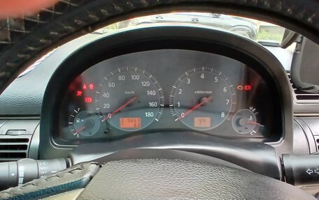 Nissan Skyline, 2002 год, 690 000 рублей, 7 фотография