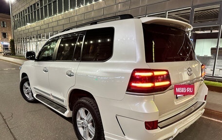Toyota Land Cruiser 200, 2013 год, 5 750 000 рублей, 3 фотография