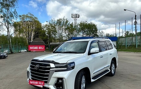 Toyota Land Cruiser 200, 2013 год, 5 750 000 рублей, 6 фотография