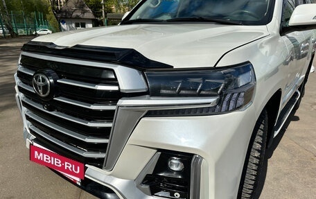 Toyota Land Cruiser 200, 2013 год, 5 750 000 рублей, 20 фотография