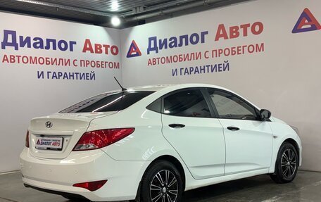 Hyundai Solaris II рестайлинг, 2015 год, 730 000 рублей, 3 фотография