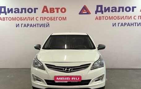 Hyundai Solaris II рестайлинг, 2015 год, 730 000 рублей, 2 фотография