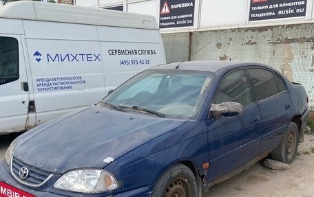 Toyota Avensis III рестайлинг, 2002 год, 100 000 рублей, 7 фотография