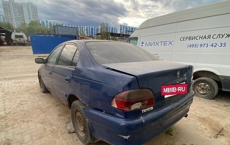 Toyota Avensis III рестайлинг, 2002 год, 100 000 рублей, 9 фотография