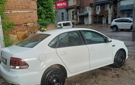 Volkswagen Polo VI (EU Market), 2018 год, 925 000 рублей, 2 фотография