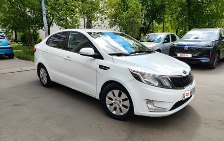 KIA Rio III рестайлинг, 2013 год, 945 000 рублей, 2 фотография