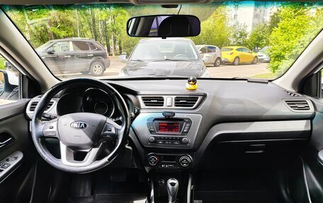 KIA Rio III рестайлинг, 2013 год, 945 000 рублей, 13 фотография