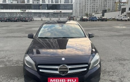 Mercedes-Benz A-Класс, 2015 год, 1 150 000 рублей, 5 фотография