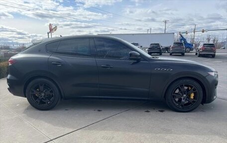 Maserati Levante I, 2022 год, 6 020 000 рублей, 5 фотография