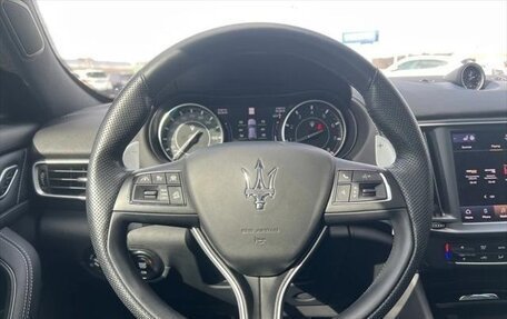 Maserati Levante I, 2022 год, 6 020 000 рублей, 10 фотография